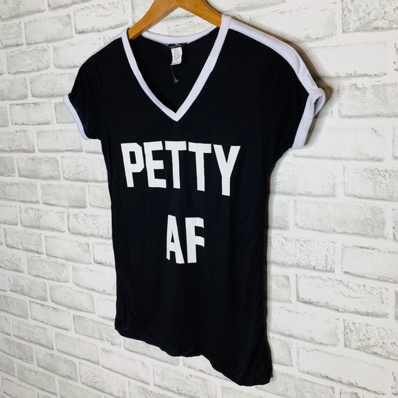 Rue21 Black Graphic Tee Sl - Picture 2 of 4